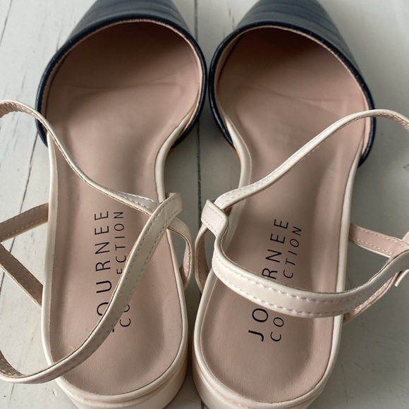 NEW Journee Collection Black and Cream Brynn Croc Embossed Slingback Shoes 8.5 - Picture 6 of 8